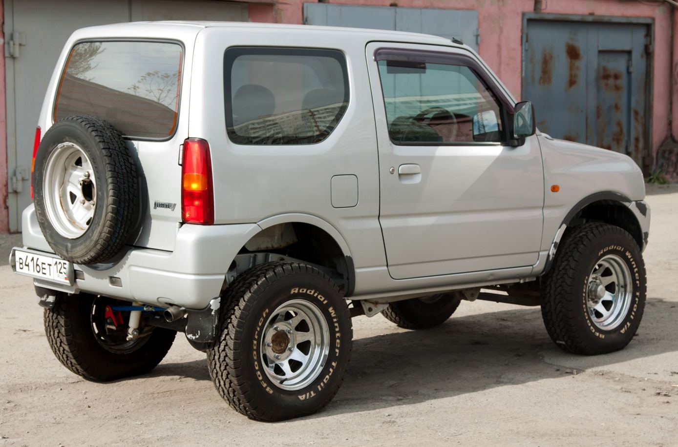 Примерка 30-х колес — Suzuki Jimny, 0,6 л, 1999 года | тест-драйв | DRIVE2