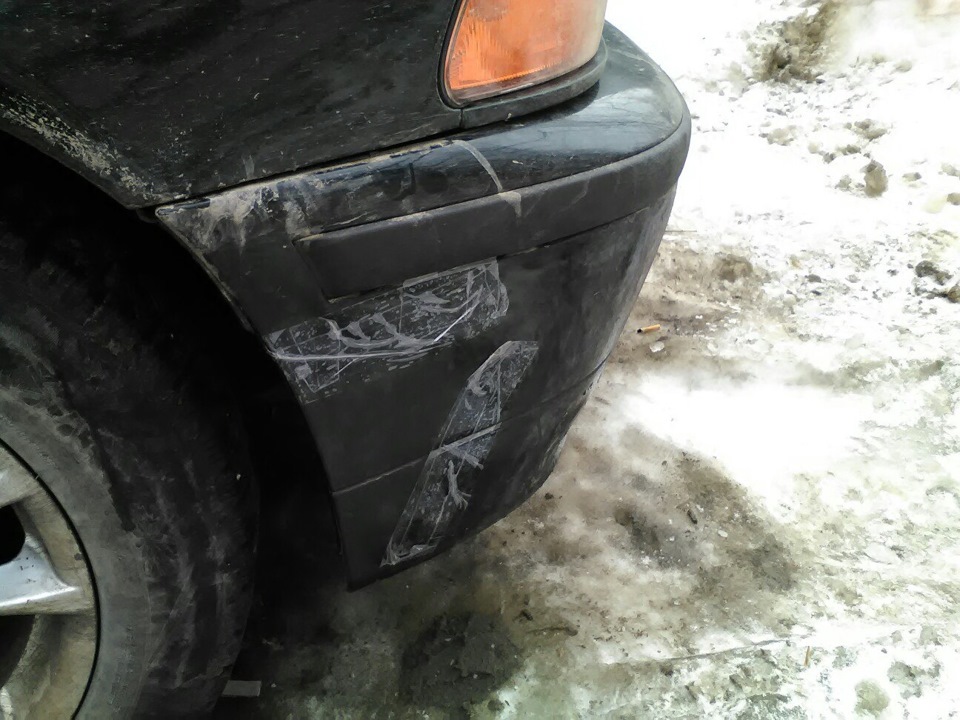 Треснул бампер по собственной невнимательности — BMW 5 series (E39), 2 ...