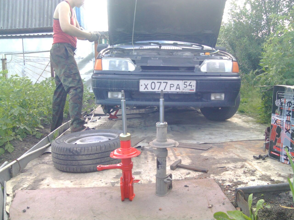 Стойки перед сс20 — Lada 2114, 1,6 л, 2009 года | тюнинг | DRIVE2