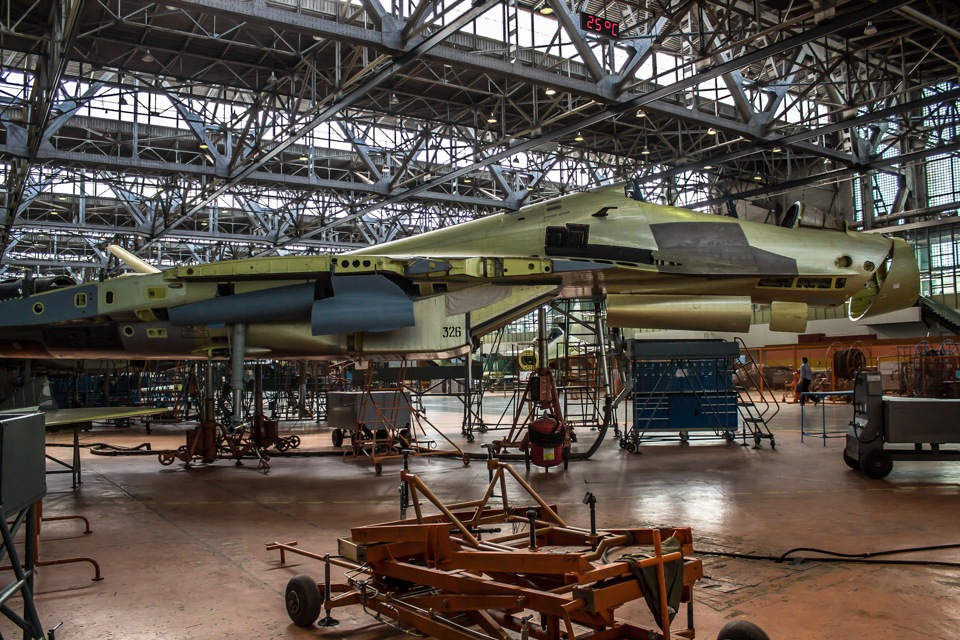 Авиационный завод смоленск. Смоленский авиационный завод. Смоленский авиационный завод смаз. Смоленский авиационный завод официальный сайт. Смоленский авиационный завод цех 30.