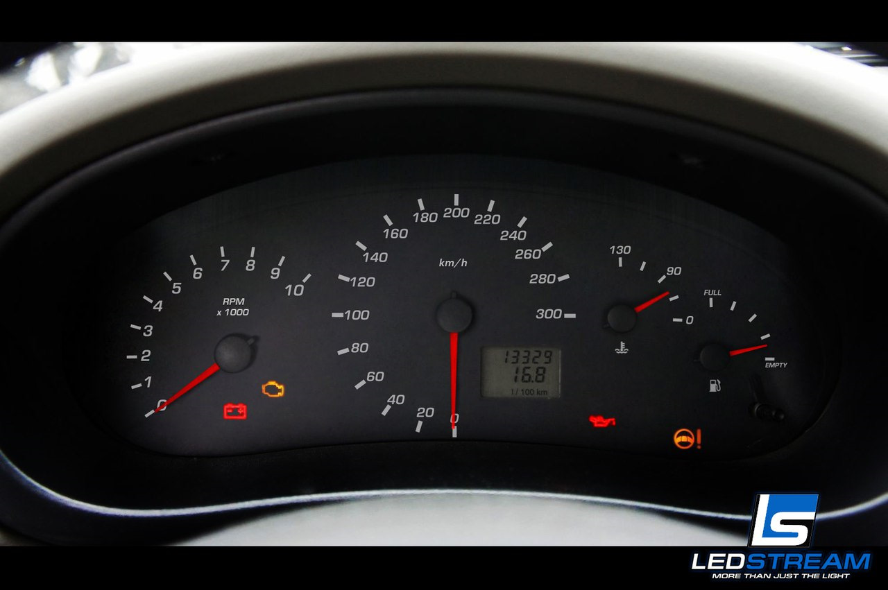 Глючит панель. Глючит панель. Глючит панель. Пересветка приборной панели приора 2. Щиток что глючит.