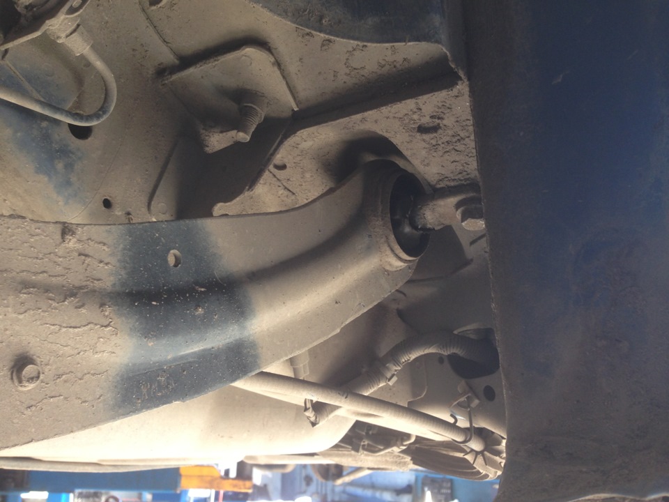 Увеличиваем дорожный просвет — Ford Focus Hatchback II, 1,6 л, 2009 ...