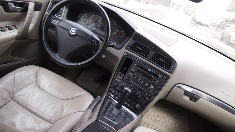 Upgrade штатной аудиосистемы — Volvo S60 (1G), 2,4 л, 2005 года ...