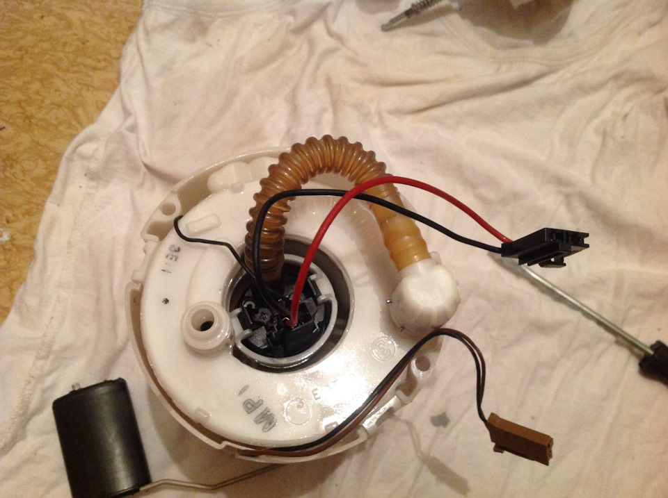 Замена топливного фильтра солярис — Hyundai Solaris, 1,4 л, 2011 года ...