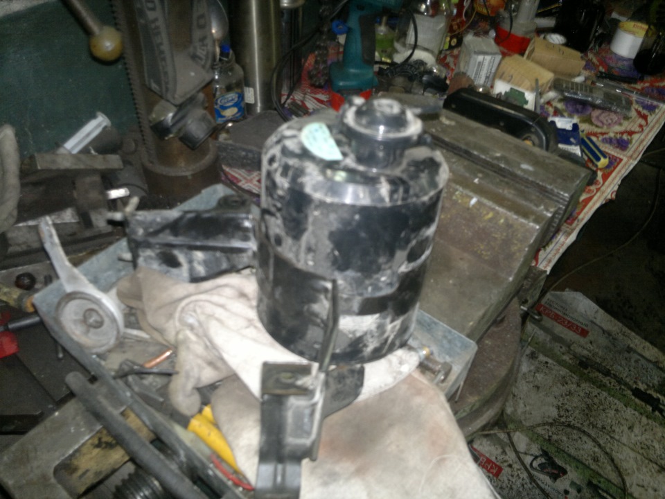 Удаление абсорбера. — Nissan Patrol GR II (Y61), 4,5 л, 1999 года ...