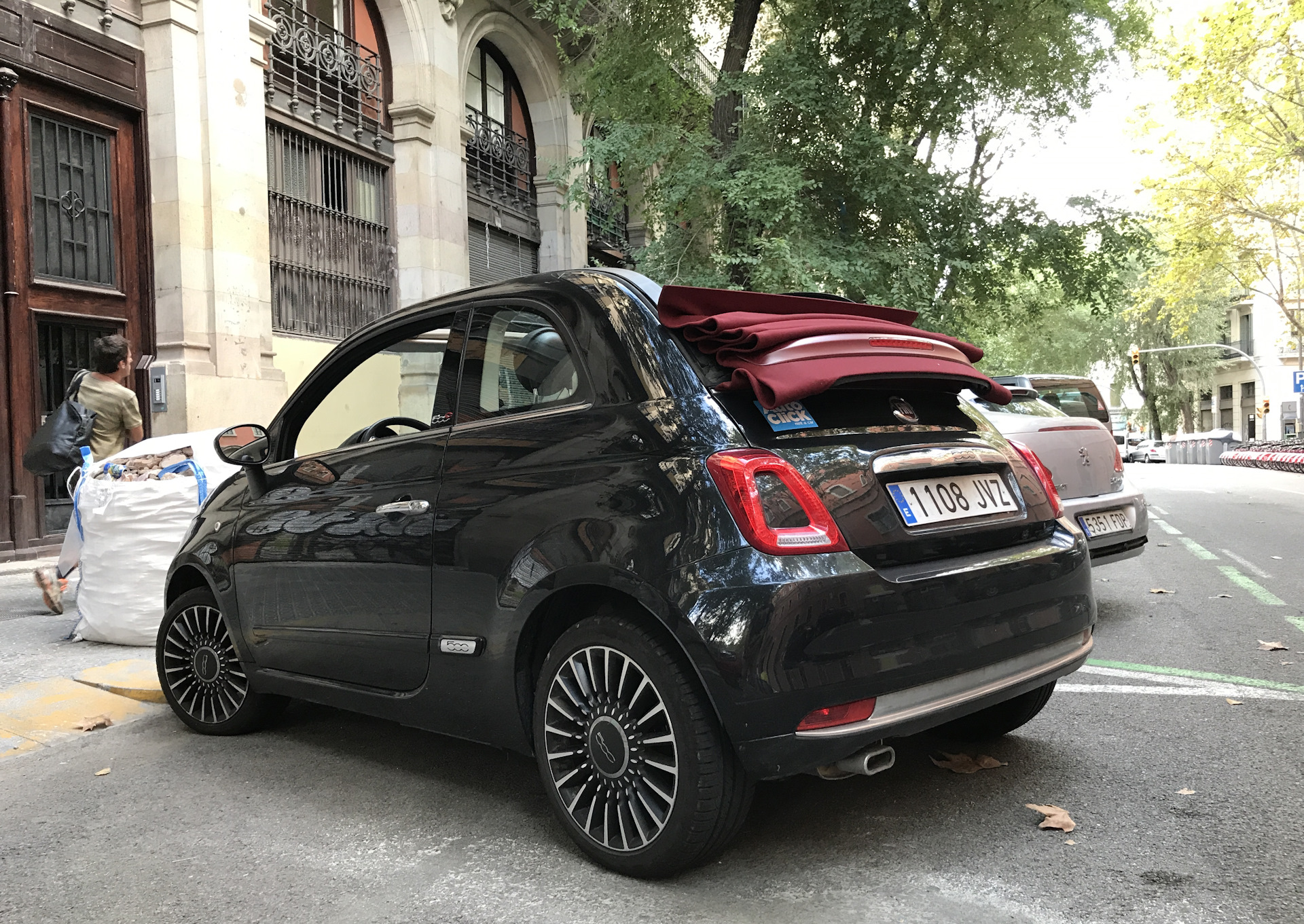 Fiat 500 Cabrio — тест-драйв кабриолета в Европе. 69 сил не едут, багажник  сломался, расход большой. — «Тест-драйвы» на DRIVE2