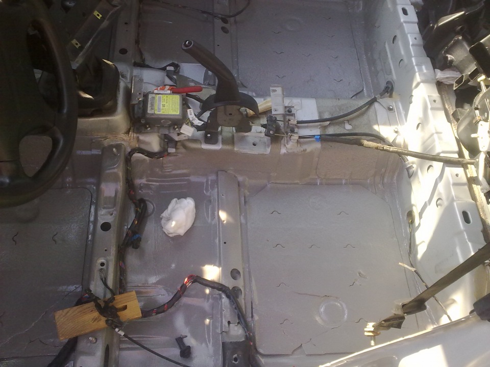 перед сборкой — Mitsubishi Carisma