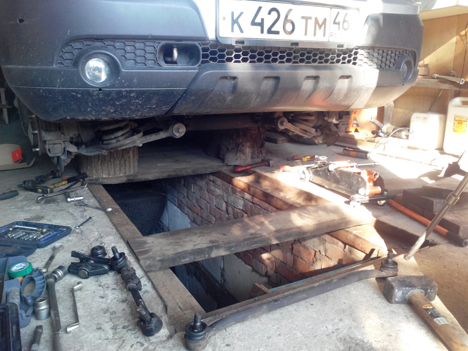 Стуки при движение с места с вывернутыми колесами. — Chevrolet Niva, 1 ...