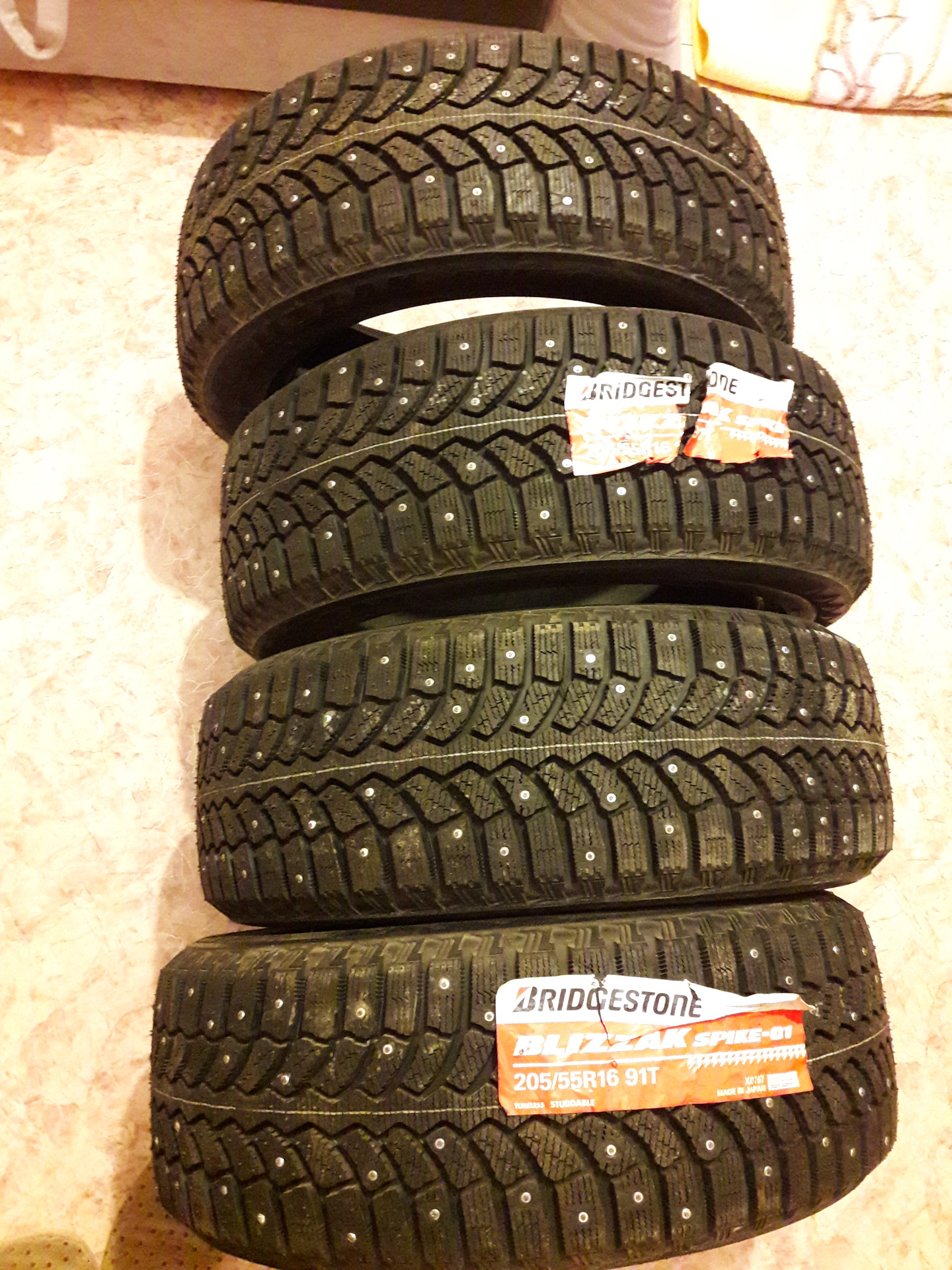 205 55 r16 шипованные. 205 55 16 Bridgestone Blizzak Spike 01.