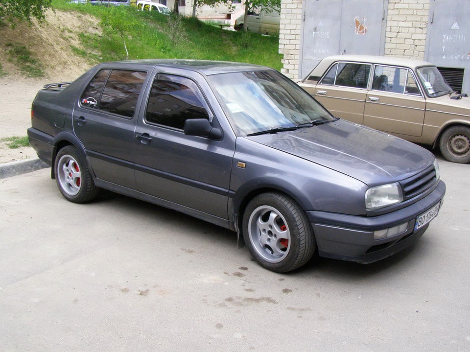 VW Vento r17