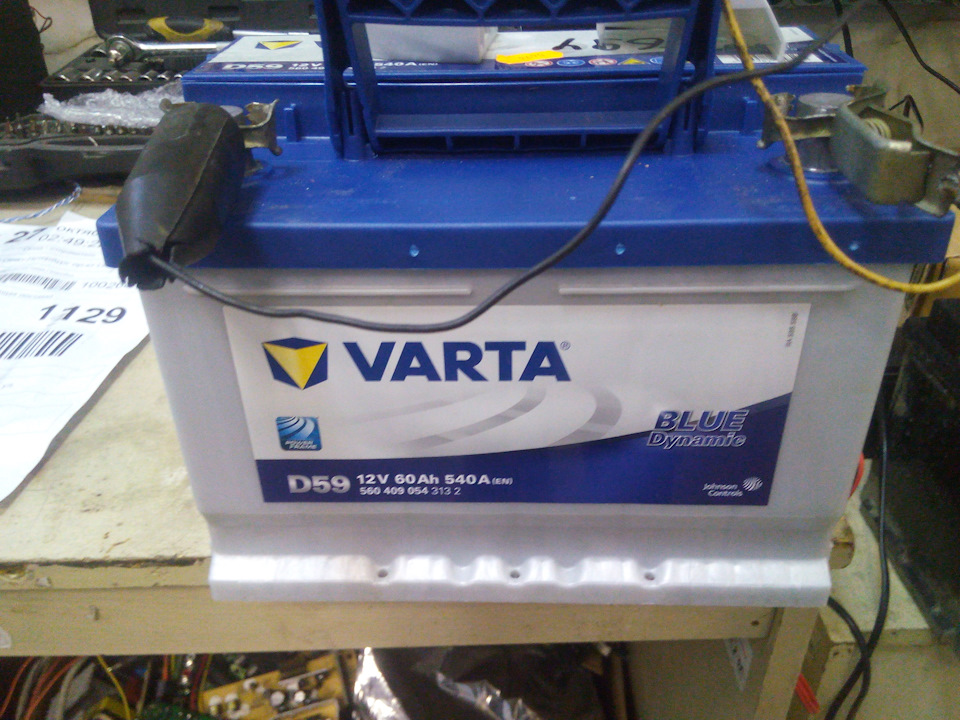 Аккумулятор доездился. — Nissan Micra (K12), 1,4 л, 2008 года | своими ...