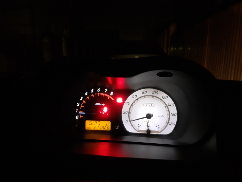 Фото в бортжурнале Toyota ist (1G)