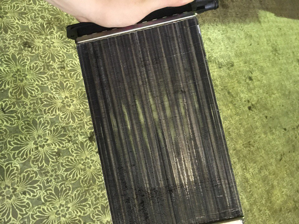 Впервые за 23 года решил почистить радиатор печки — Lada 21083, 1,5 л ...