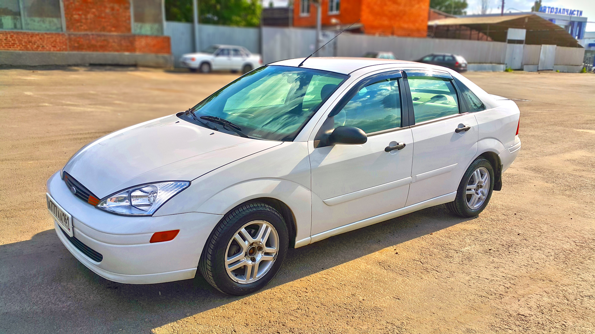 Ford Focus mk2 White