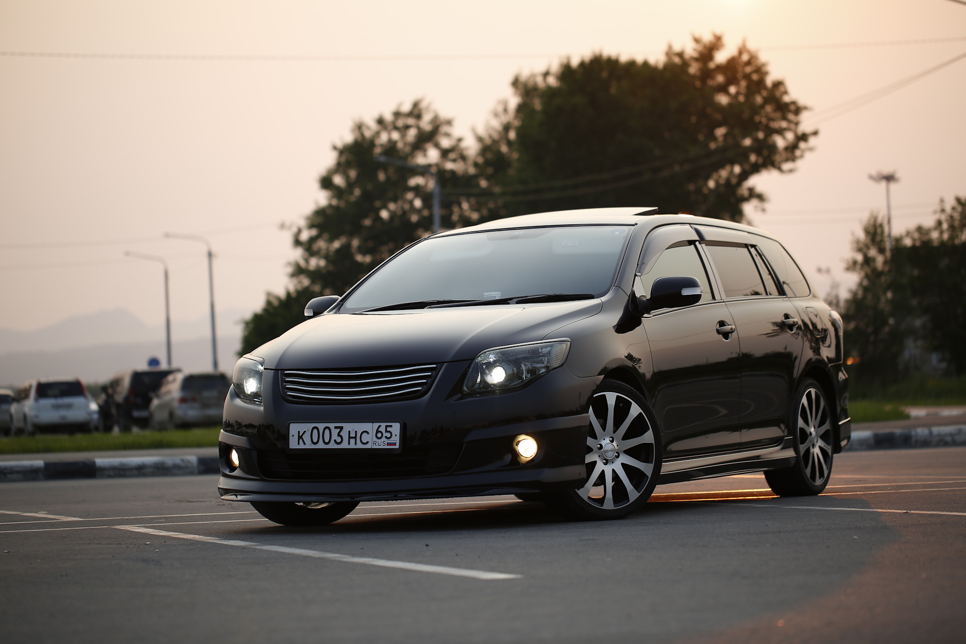 Toyota Corolla Fielder 2011