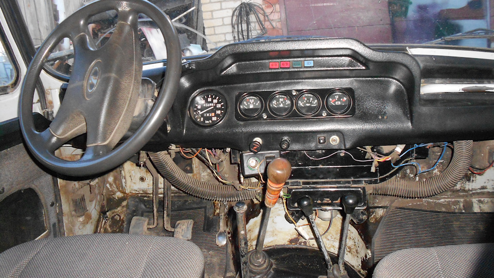 Автомобиль уаз 31519 люкс
