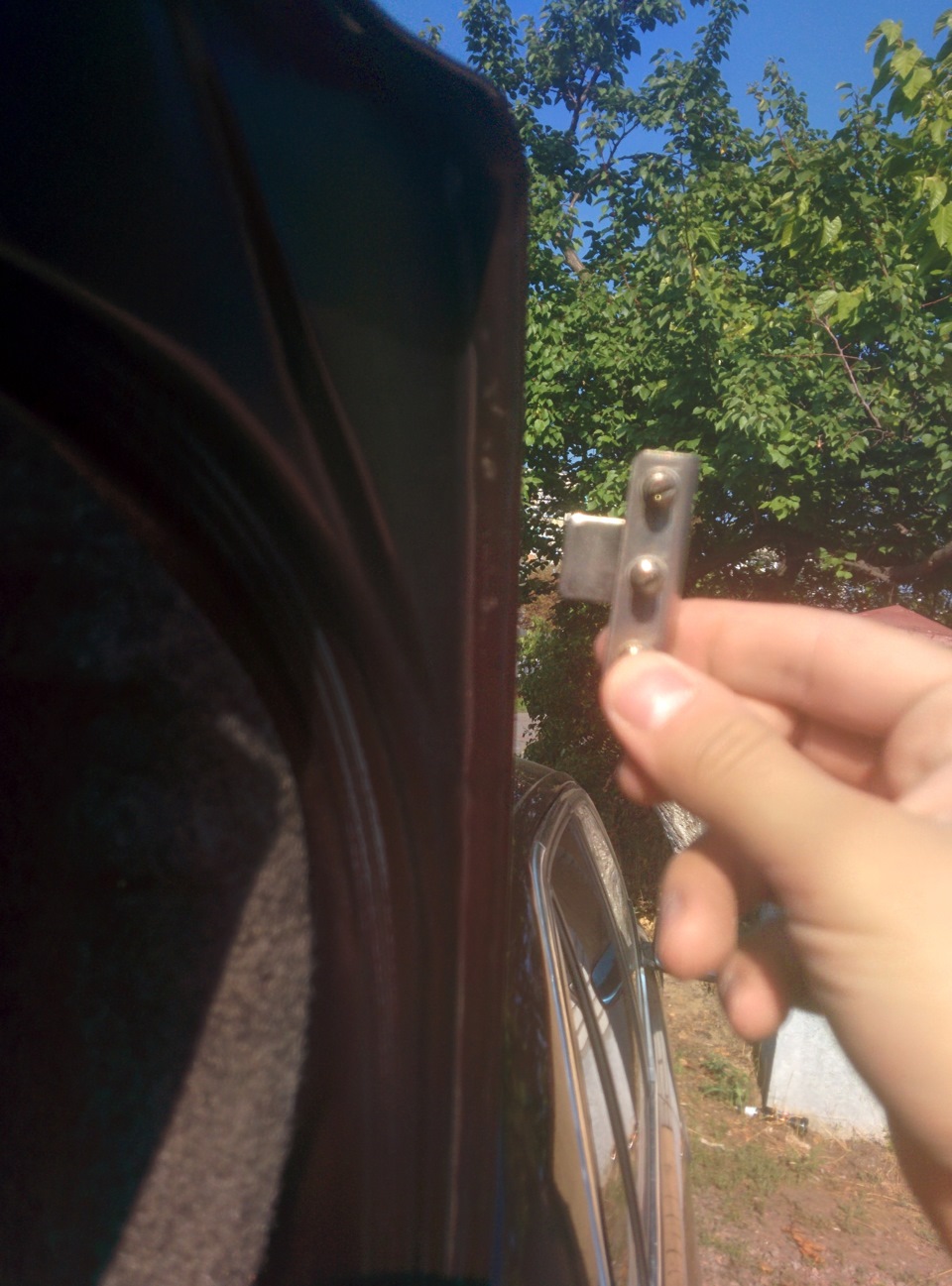 Как крепить оригинальный спойлер Hella. — BMW 5 series (E34), 4 л, 1991 ...