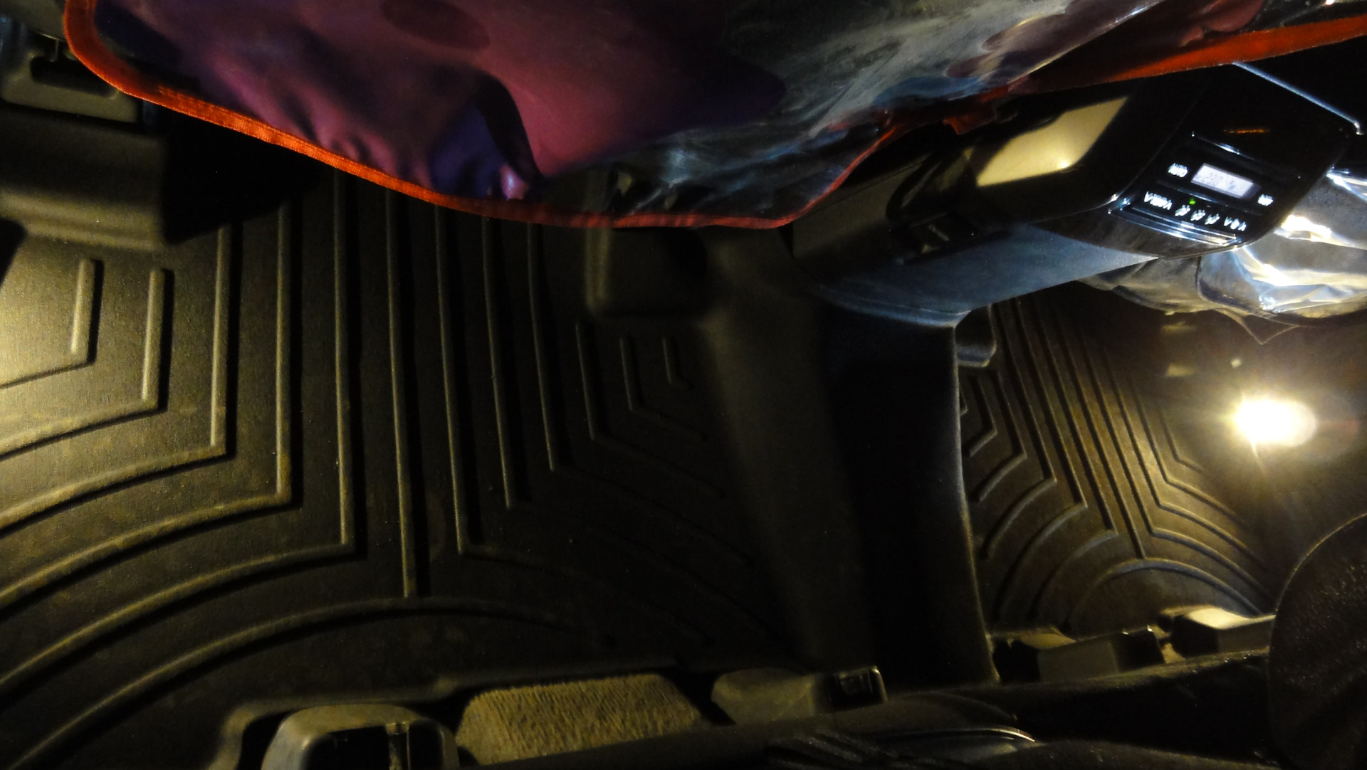 Подсветка ног toyota