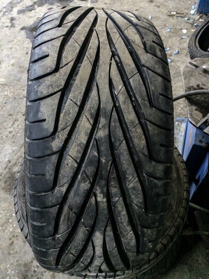 Шины максис виктра. Maxxis ma-z1 Victra 235/45/r17. Maxxis ma-z1 Victra 235/65 r17 25g. Maxxis ma-z1 Victra 205 45 r17. Maxxis z1.