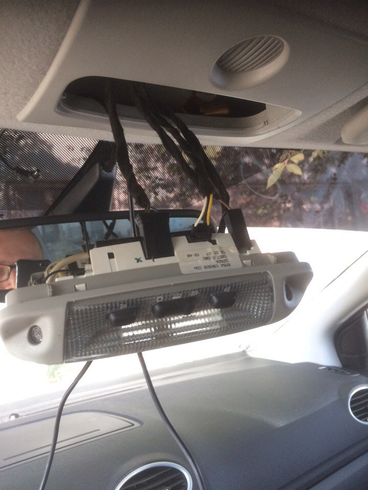 Подключение радар-детектора без висячих проводов — Ford Focus II Sedan ...