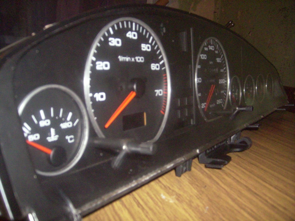 Полная панель ауди 100 с3. 3. Полная панель. Audi a6 c4 приборная панель. Щиток ауди 100.