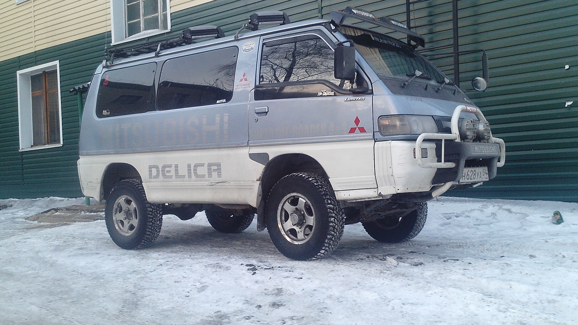 Delica кирпич. Mitsubishi Delica p35w. Рессоры Делика кирпич. Рессора на делику кирпич. Рессоры от Волги на делику кирпич.