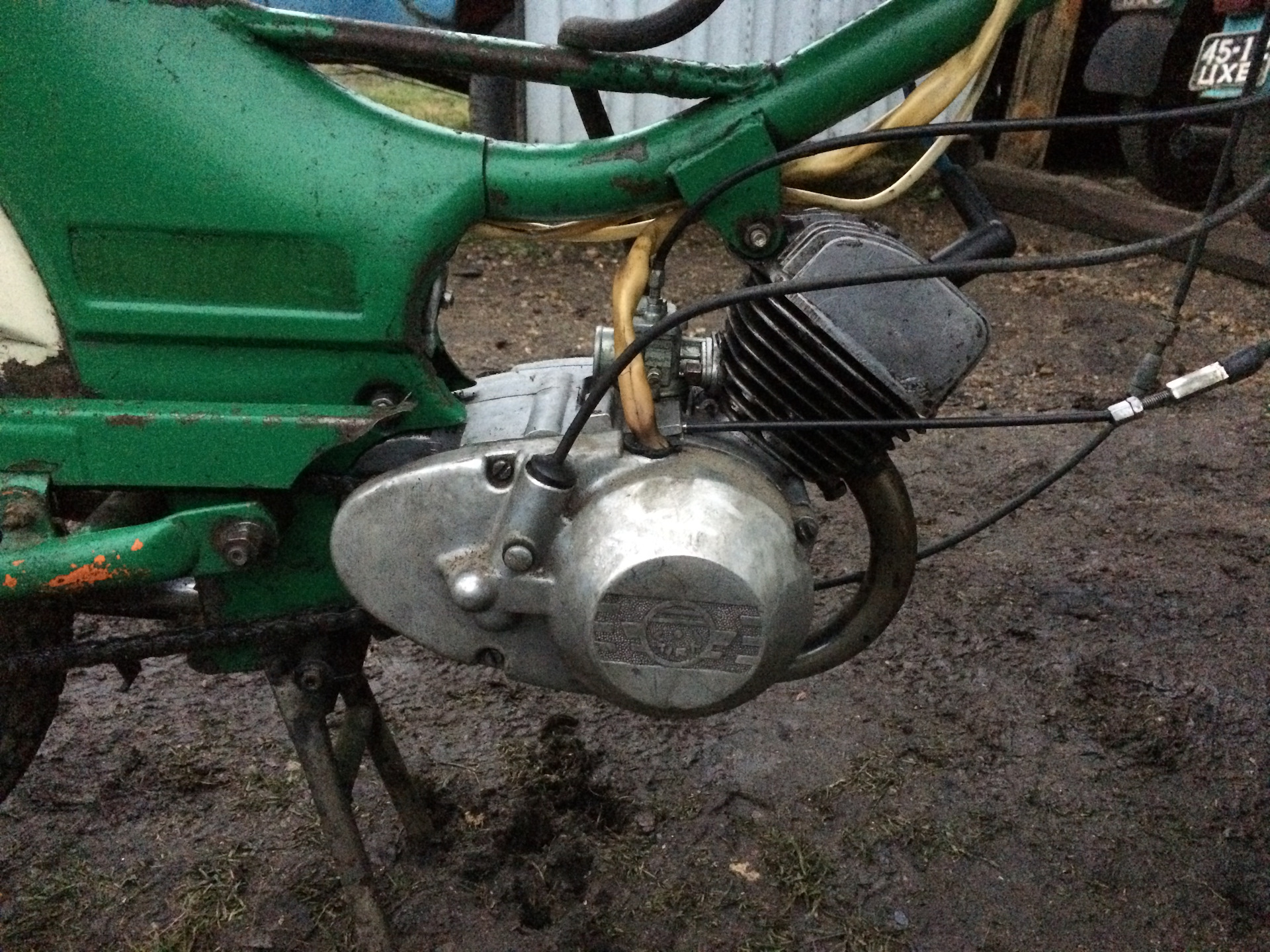 Переходник на карбюратор к60в для мотора д6. Карбюратор на мопед рига 13. Мопед рига карбюратор. Карбюратор для культиватора крот к60в. К60в пекар.