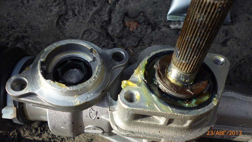 Рулевая калина спорт. Шестерня рулевой рейки Калина. Пластина на рулевую Гранта. Шестерня рулевой рейки Гранта. Опорная втулке рейки Калина спорт.