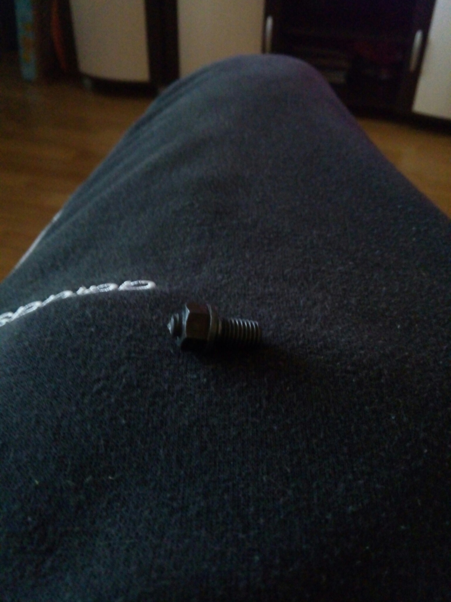 Замена резиновых втулок клапанной — BMW 5 series (E39), 2,2 л, 2001 ...