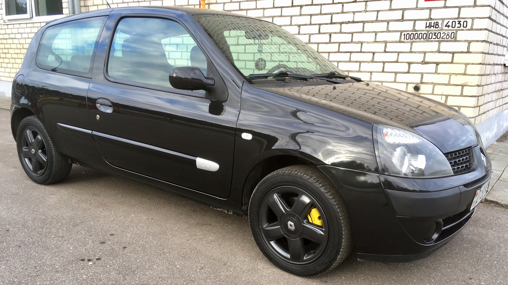 Renault Clio II 1.2 бензиновый 2002 | Чёрный Зверёк на DRIVE2