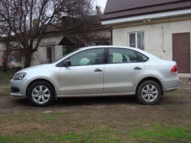 Летняя резина — Volkswagen Polo Sedan, 1,6 л, 2012 года | шины | DRIVE2