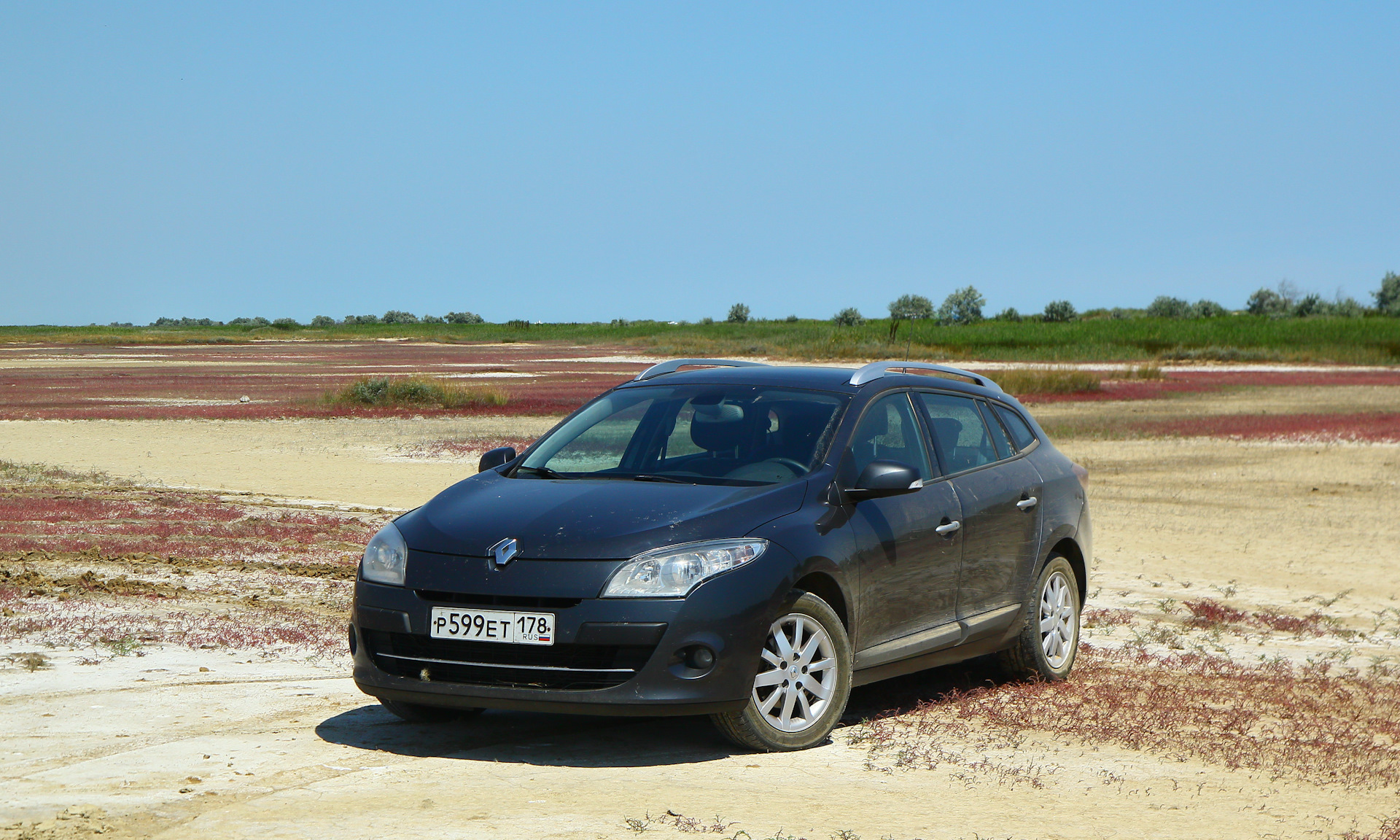 Л 2010. Рено Меган 3 Грандтур. Renault Megane 3 Grandtour.