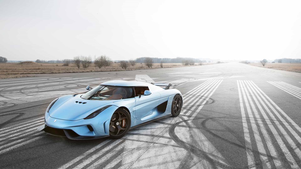 Авто koenigsegg как читать