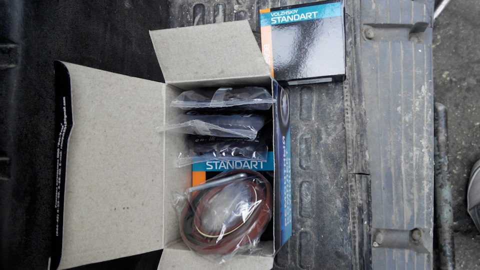 Замена колодок, передних дисков и подшипников — ГАЗ Газель, 2,5 л, 2007 ...