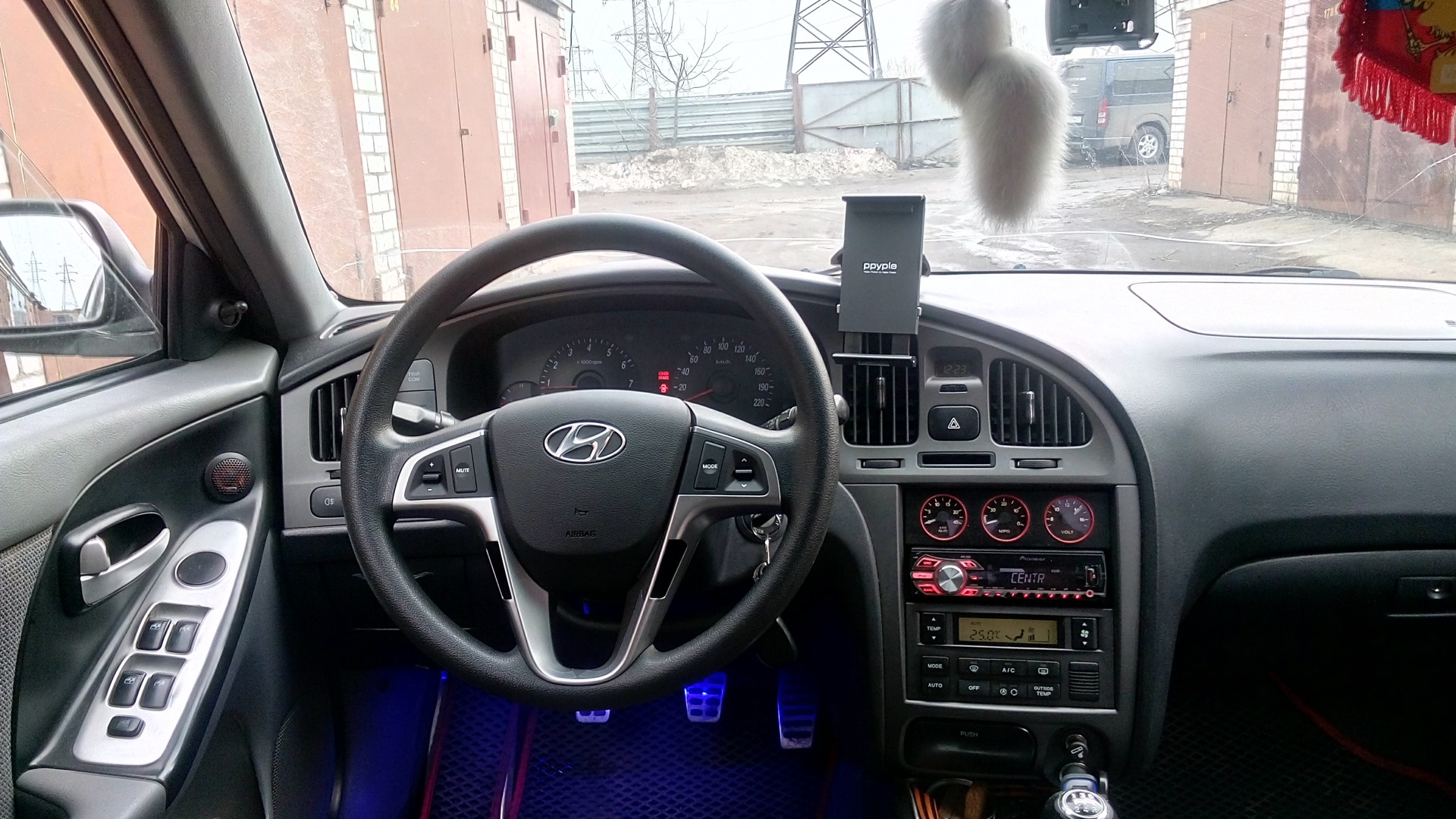 Hyundai elantra xd как снять руль Руль от Solaris - Hyundai Elantra, 2.0 л., 2005 года на DRIVE2