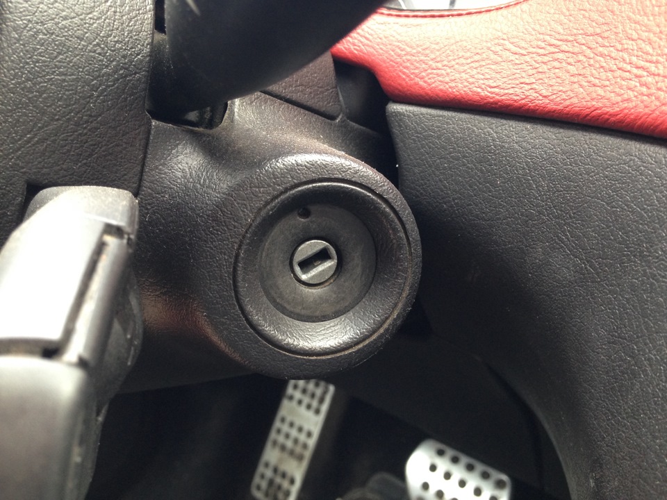 Накладка на замок зажигания — небольшой улучшайзинг — Peugeot 307 CC, 2 ...