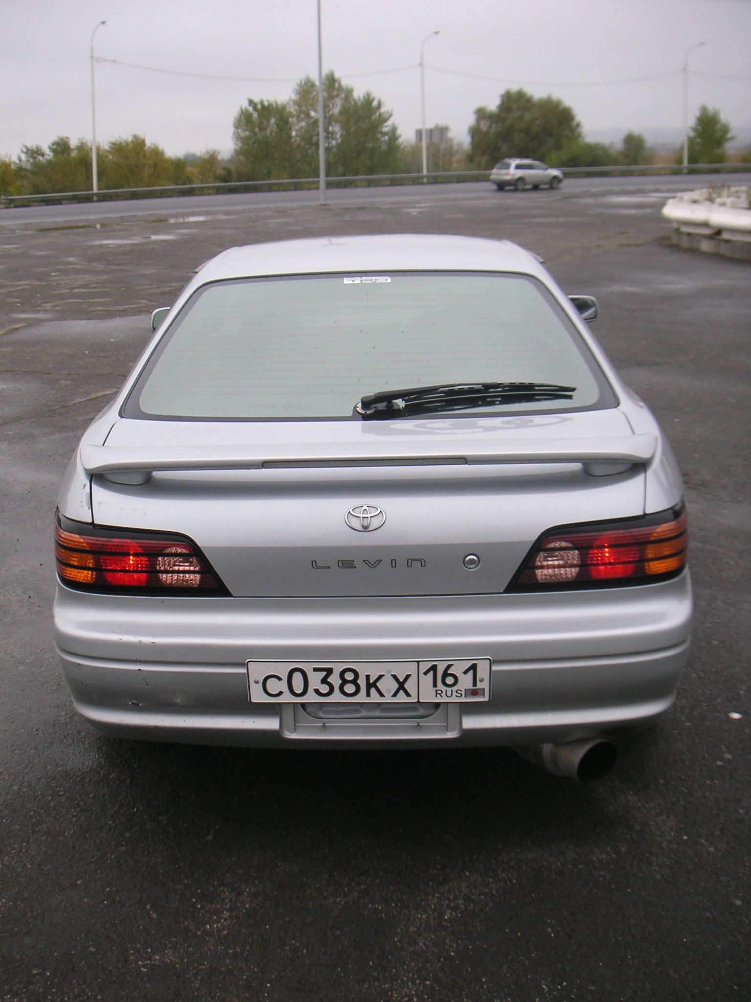    2 Toyota Corolla Levin 16 1999