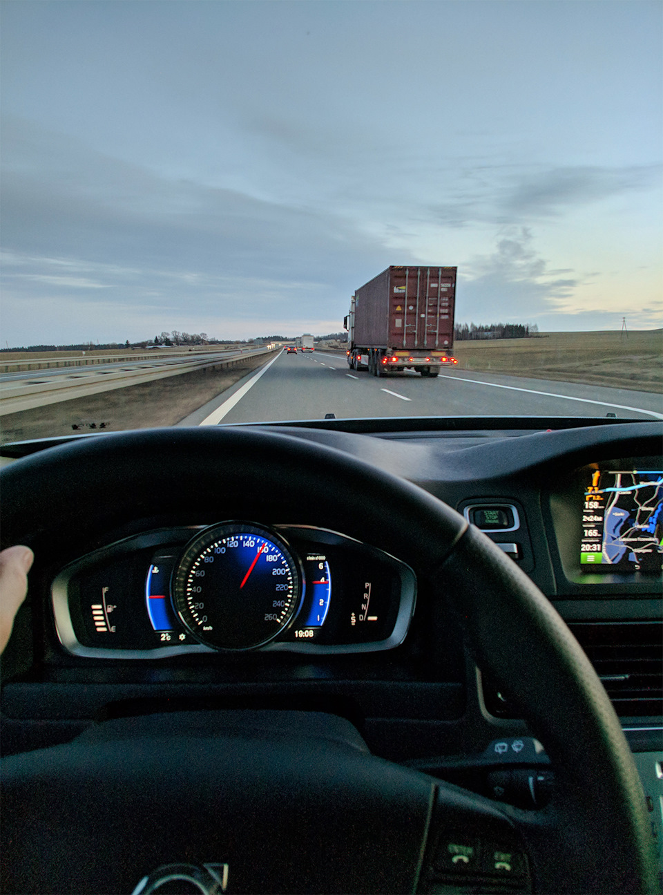 Фото в бортжурнале Volvo V70 III