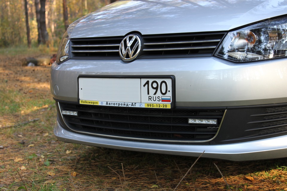 ДХО поло седан 2013. Ходовые огни VW Polo 2014.