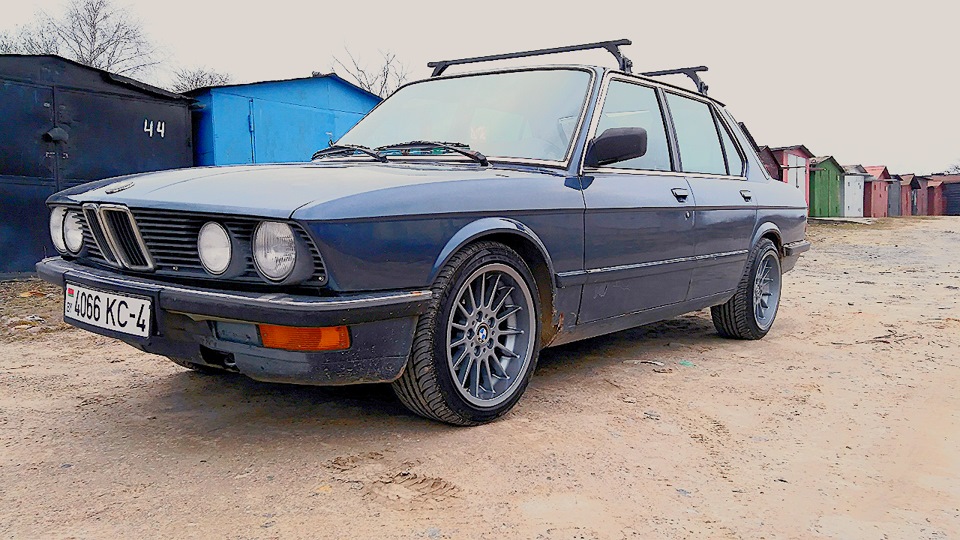 BMW 5 1985