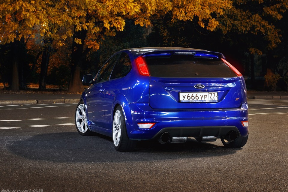 Ford Focus St 2 темно синий