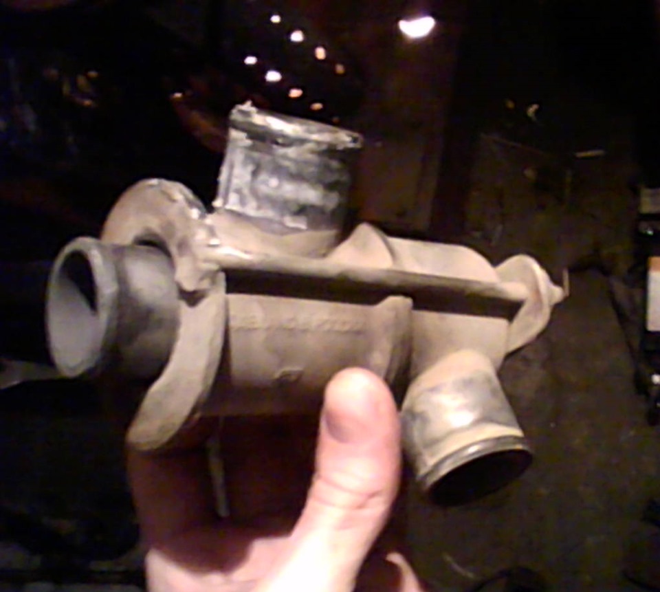 Установка радиатора 21213 + 2 ветилятора + зимний термостат и ПОЕХАЛИ ...