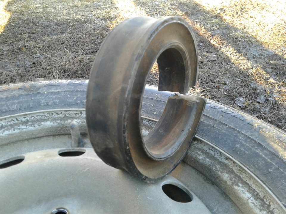 Межвитковые проставки на задние пружины — Lada 2115, 1,6 л, 2007 года ...