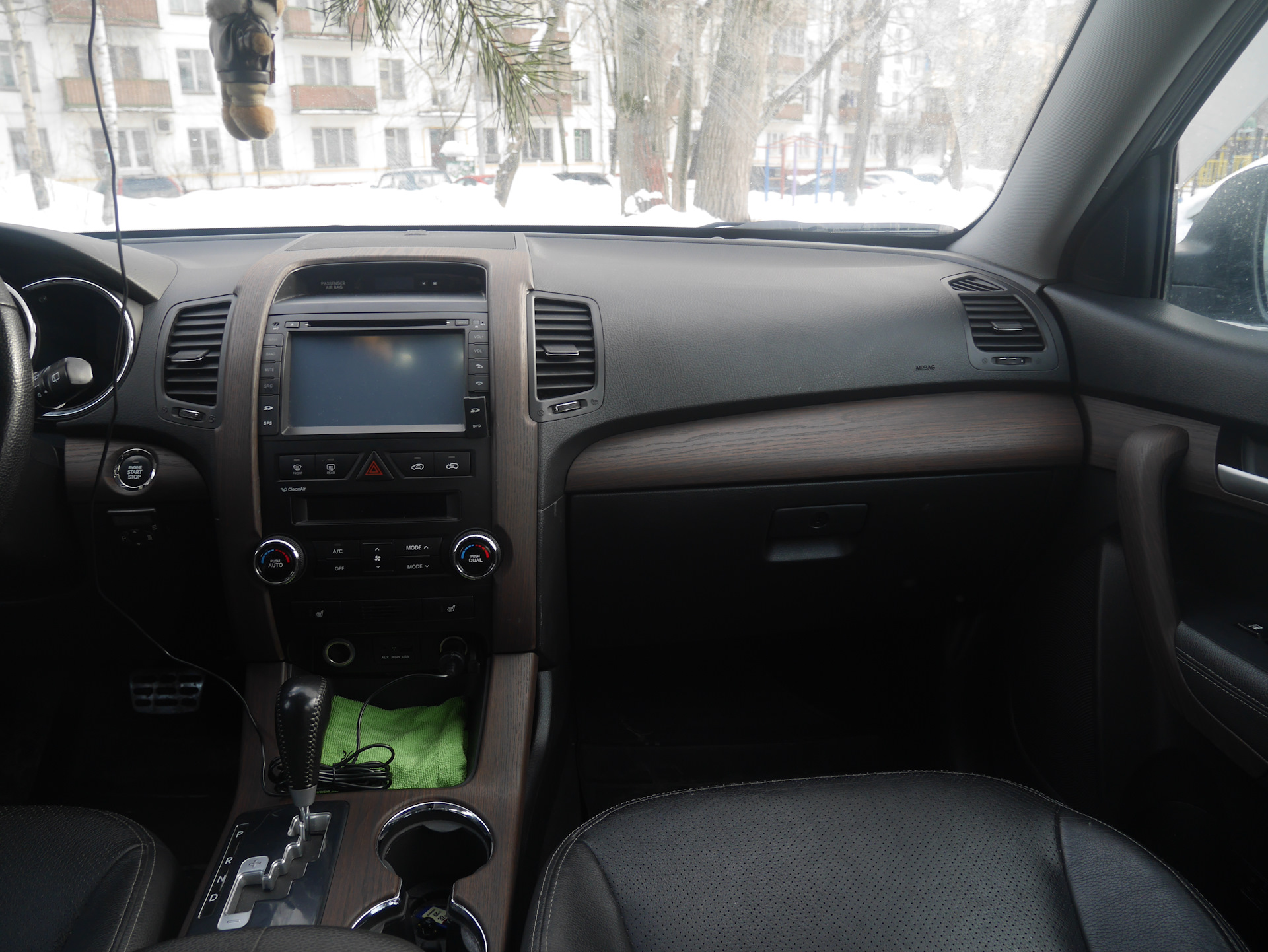 Kia Sorento 2009 Interior