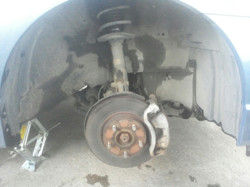 Шумка передних Арок с улицы — Honda Civic 4D (8G), 1,8 л, 2010 года ...