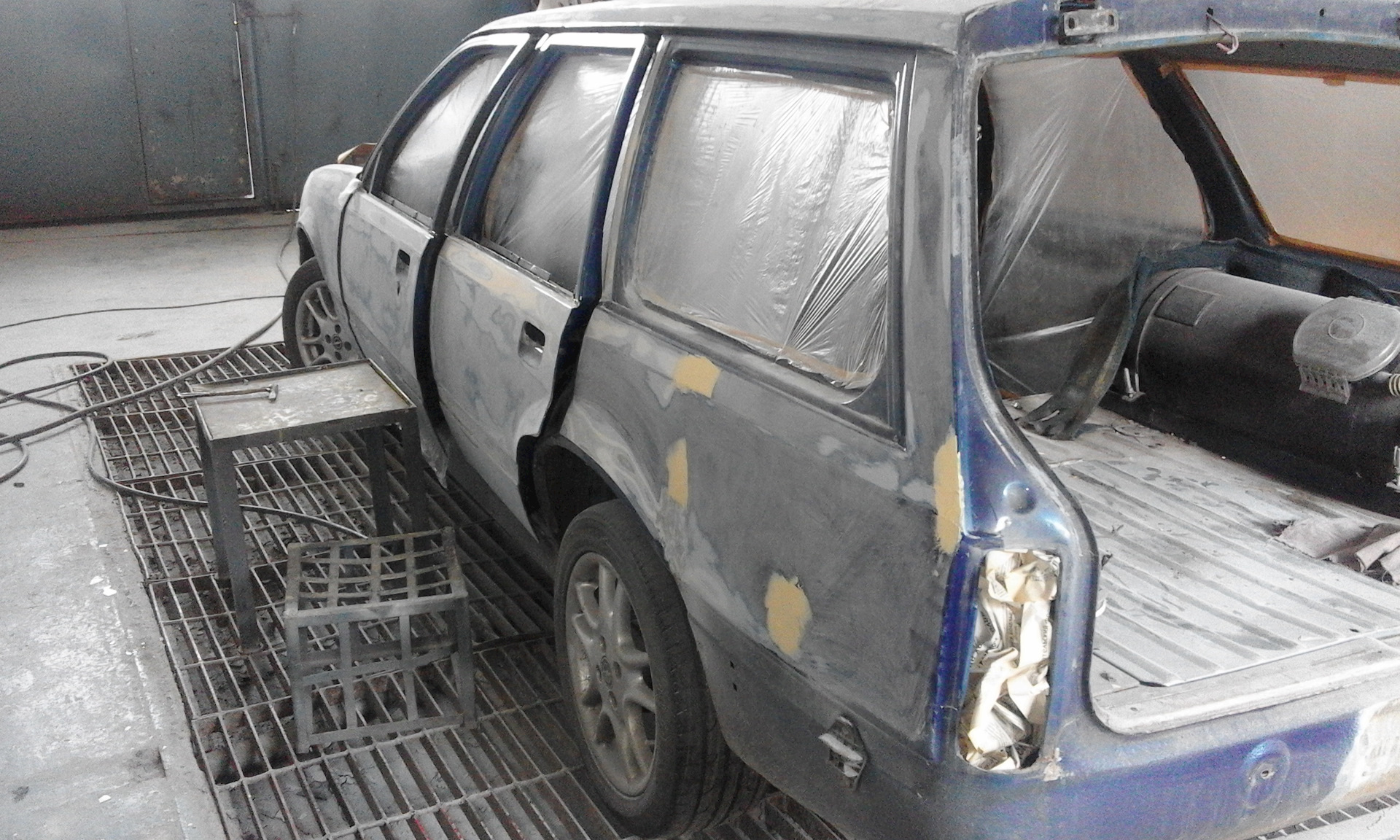 подготова к покраске — Opel Rekord E, 3 л, 1986 года | кузовной ремонт ...