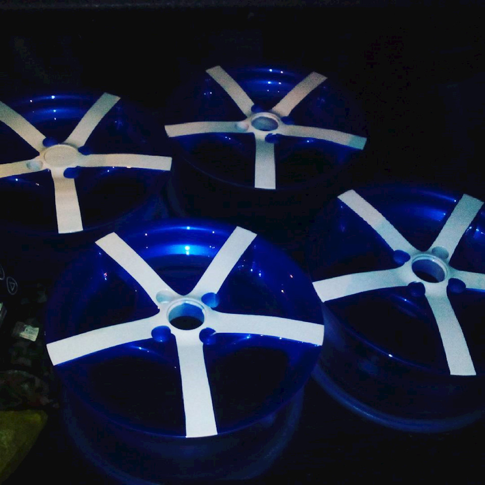 Колеса — LADA Гранта лифтбек, 1,6 л., 2014 года | колёсные диски | DRIVE2