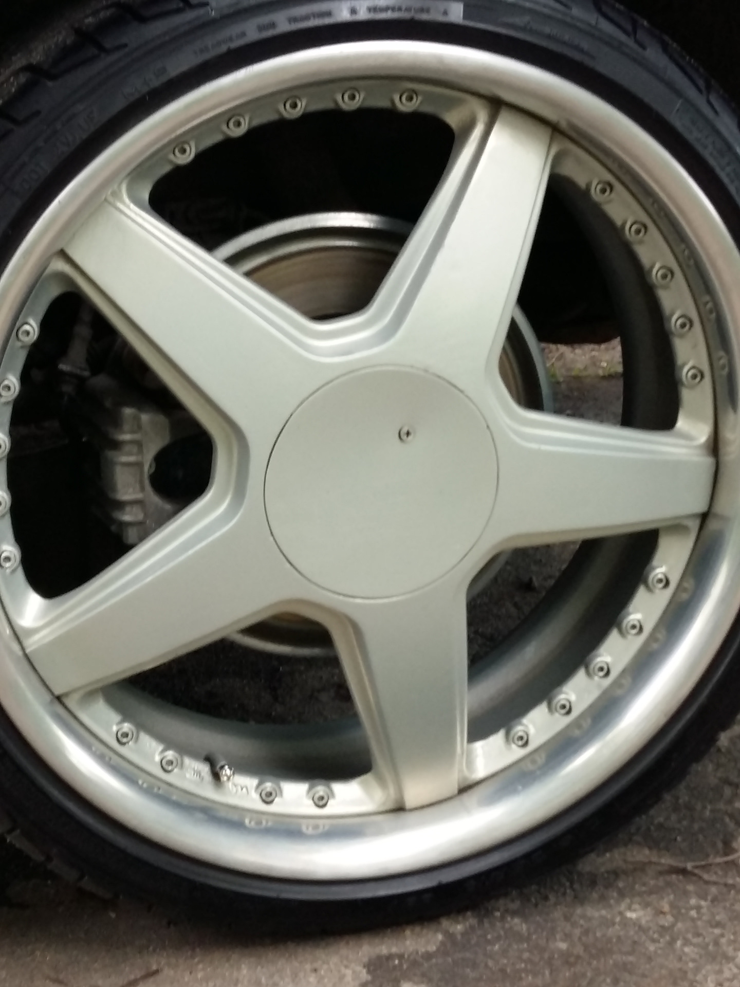 Пыльники Тормозных дисков — Volkswagen Golf Mk5, 1,6 л, 2005 года ...