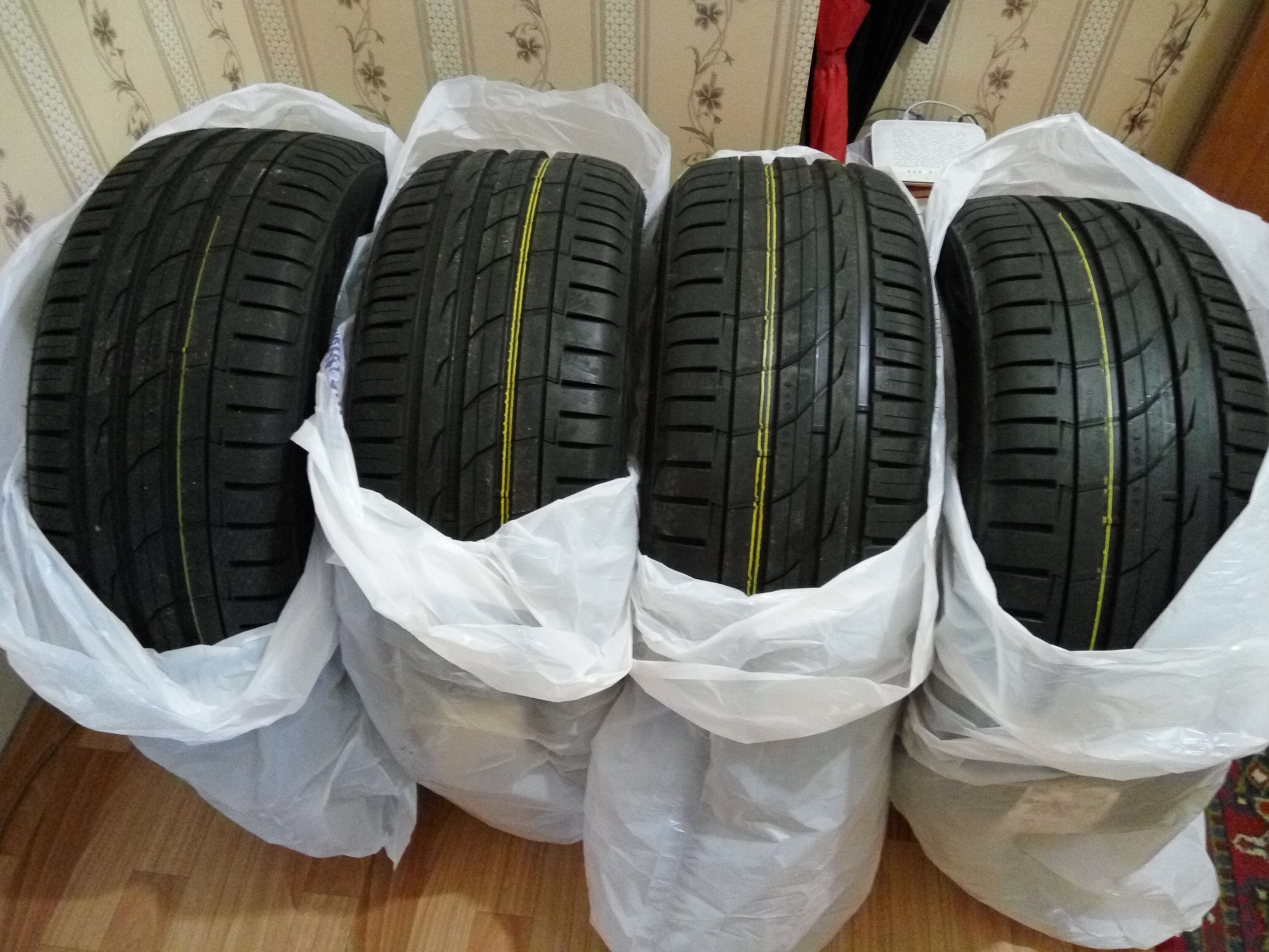 Hakka black r20. Nokian Hakka Black 2 бу. Летние шины Нокиан Хакка Блэк 2 отзывы.