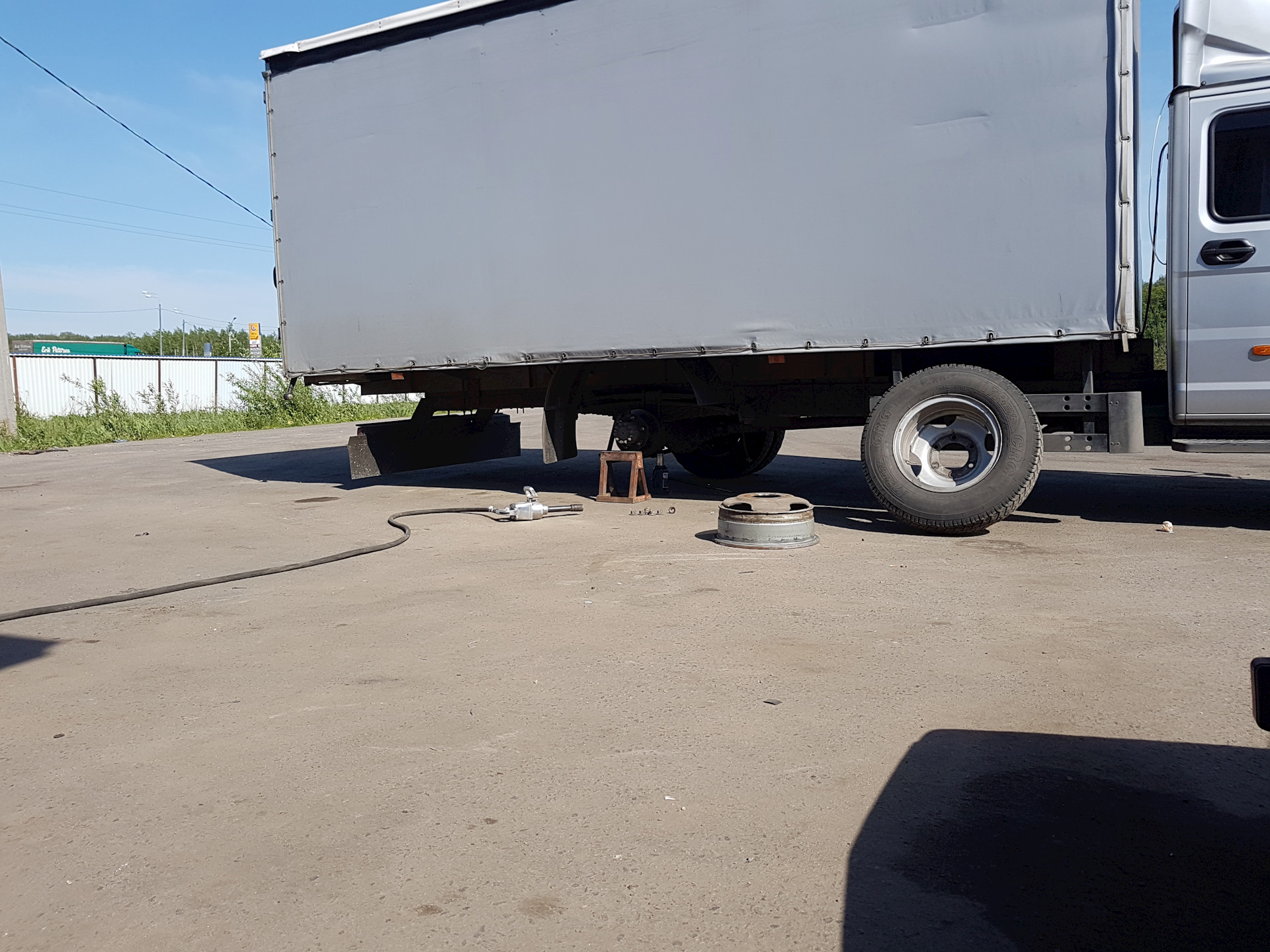 5. Шины газон некст 19. Колесо с резиной на газон некст. Диск колеса газон некст 19. Шины газон некст 19.